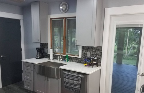 Freeport House | Cozy and Quiet Ranch house Close to everything