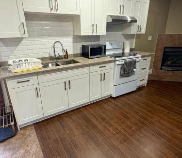 Woodslee House | Cozy and quiet room close to riverside