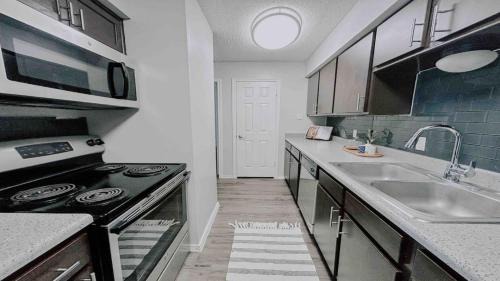 South Side Apartment | Cozy and Quiet, with Easy Access & Private Garage