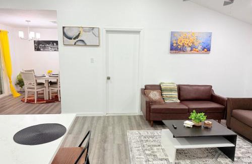 Frisco House | Cozy and relaxing home in downtown Frisco