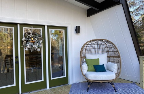 Waverly Hall Cabin | Cozy and Relaxing get away!