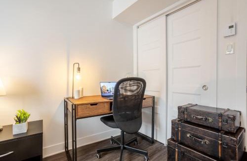 Griffintown Apartment | Cozy and Spacious Condo Downtown