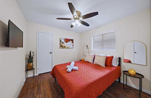 El Lago House | Cozy and Stylish 3-Bedroom Sanctuary