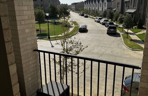 The Colony House | Cozy and stylish 4Bedroom 4.5bath Townhome