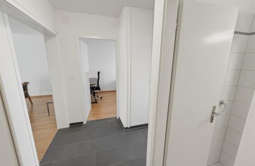 Hirslanden Apartment | Cozy and sunny 2BR flat in the city centre - Sky10