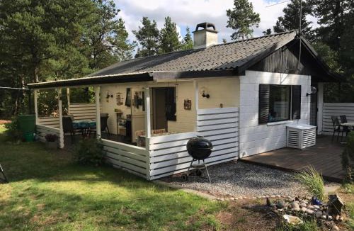 Hojby House | Cozy And Updated House On Large Private Lot