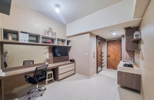 Catur Tunggal Apartment | Cozy And Warm Studio Room At Uttara The Icon Apartment
