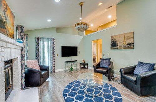 Antelope House | Cozy Antelope Home ~ 14 Mi to Sacramento!