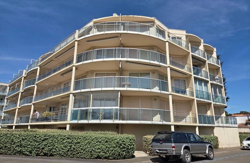Saint-Brevin-l'Ocean Apartment | Cozy apartment, pets welcome - 2 guests