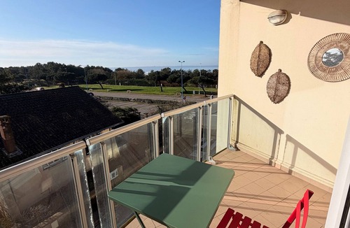 Saint-Brevin-l'Ocean Apartment | Cozy apartment, pets welcome - 2 guests