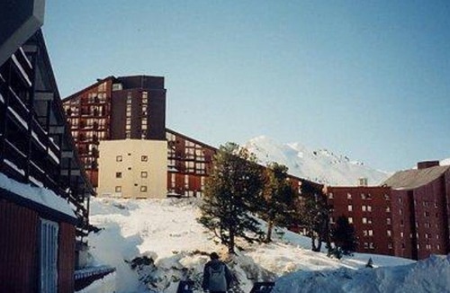 Arc-2000 Apartment | Cozy apartment for 4 with balcony