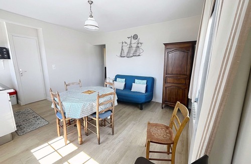 Jullouville-les-Pins Apartment | Cozy Apartment 100m from Beach & Shops, Near Mont Saint-Michel