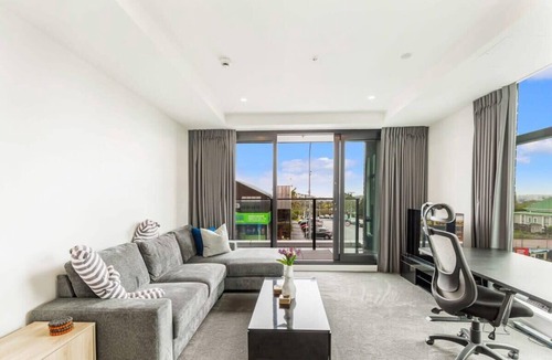 Mount Eden Apartment | Cozy apartment by Eden Park