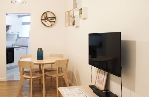 Saint-Vincent-de-Paul Apartment | Cozy apartment - close to Montmartre