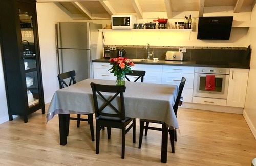 Bons-en-Chablais Apartment | Cozy apartment 30 mins from Geneva