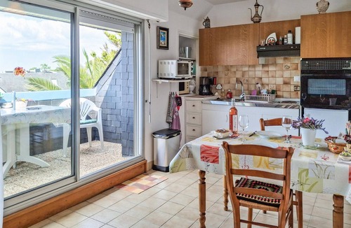 Clohars-Carnoet Apartment | Cozy apartment in Clohars Carnoet with WiFi