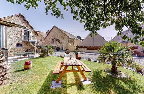 Neuilly-le-Vendin Apartment | Cozy Apartment In Neuilly Le Vendin With Wifi