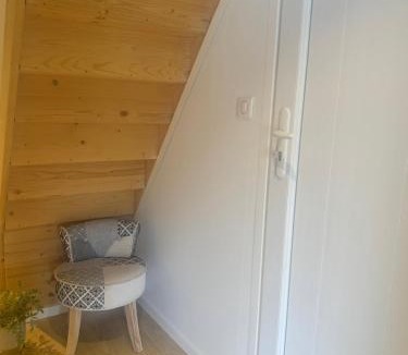 Neuville-les-Dames Apartment | Cozy apartment