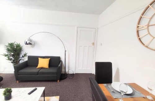 Blyth Apartment | Cozy Apartment