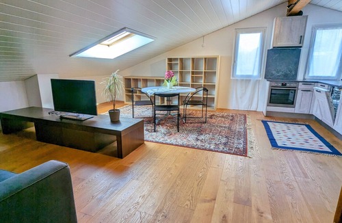 SantʼAntonino Apartment | Cozy apartment in central area
