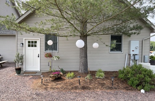 Northumberland Apartment | Cozy Apartment in Northumberland, PA -set in rural PA on a small horse farm
