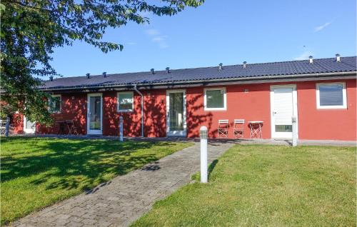 Akirkeby Apartment | Cozy Apartment In Aakirkeby