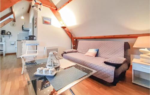 Alette Apartment | Cozy Apartment In Alette With Wifi