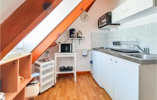 Alette Apartment | Cozy Apartment In Alette With Wifi