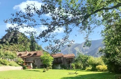 Ardanue Apartment | Cozy Apartment in Ardanué with View