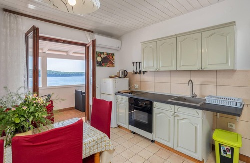 Barbat na Rabu Apartment | Cozy apartment in Barbat-Rab