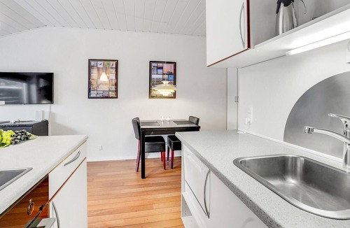 Blavand Strand Apartment | Cozy apartment in Blåvand with kitchen