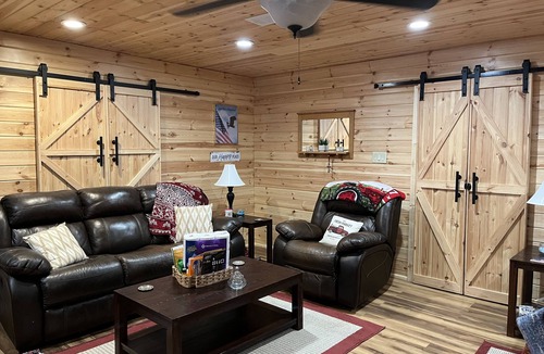 Mid America Apartment | Cozy apartment in Country setting. Close to Lake Hamilton and Hot Springs.