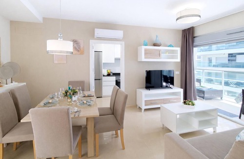 Cabanes Apartment | Cozy apartment in Cabanes with WiFi
