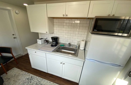 Carlton Apartment | Cozy Apartment in Carlton