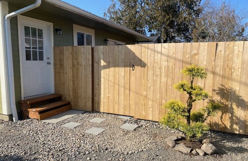 Carlton Apartment | Cozy Apartment in Carlton