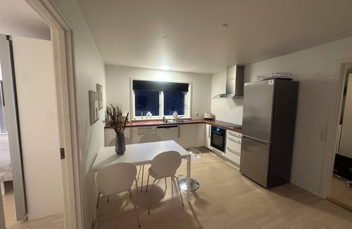 Herning Condo | Cozy apartment in central Herning. Close to city life, Herningcentret and the station