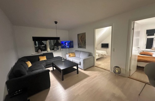 Herning Condo | Cozy apartment in central Herning. Close to city life, Herningcentret and the station