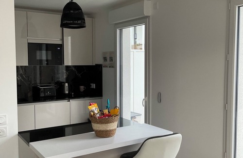 Cergy Apartment | Cozy Apartment in Cergy à Proximité de Paris !