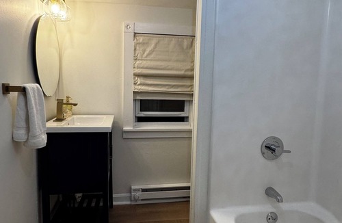 Ashland Apartment | Cozy apartment in charming Ashland