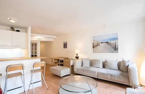 Vivienne Apartment | Cozy apartment in charming Paris in the heart of the city