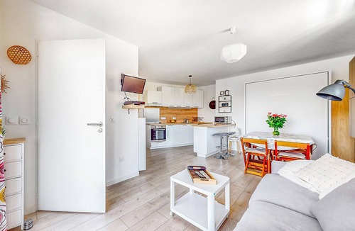 Stella-Plage Apartment | Cozy apartment in Cucq with house a panoramic view