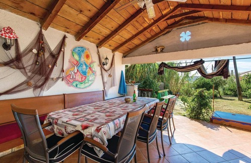 Dinjiska Apartment | Cozy apartment in Dinjiska with house sea view
