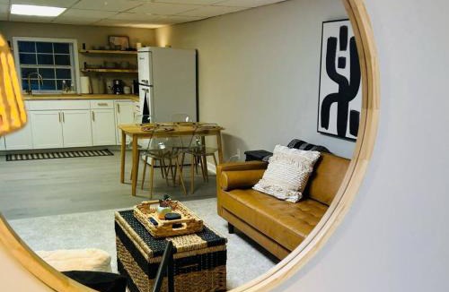 Downtown Apartment | Cozy Apartment in Downtown Columbia