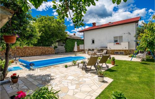 Sarsoni Apartment | Cozy Apartment In Drazice