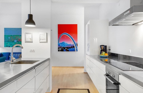 Syddjurs Kommune Apartment | Cozy apartment in Ebeltoft with kitchen