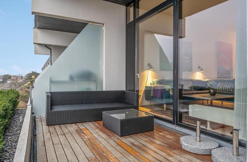 Syddjurs Kommune Apartment | Cozy apartment in Ebeltoft with kitchen