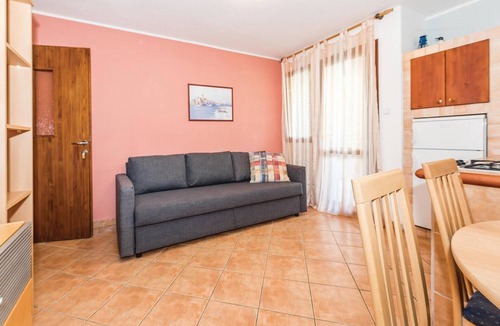 Grebastica Apartment | Cozy apartment in Grebastica with WiFi