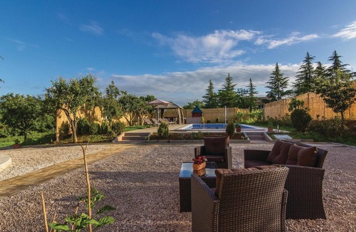 Gracisce Apartment | Cozy apartment in Gracisce