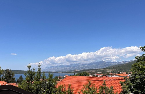 Gornji Karin Apartment | Cozy apartment in Gornji Karin with WiFi