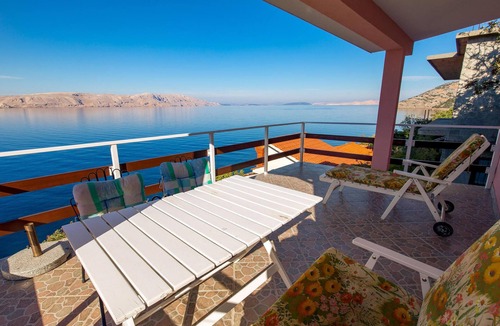 Stinica Apartment | Cozy apartment in Jablanac with house sea view